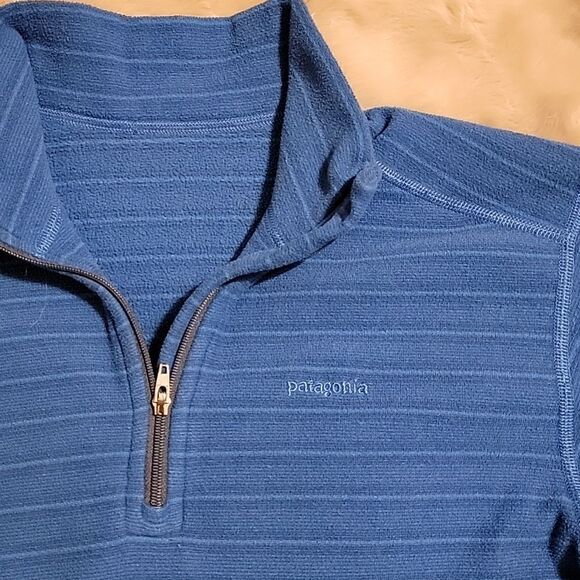 PATAGONIA BLUE STRIPED 3/4 ZIP FLEECE PULLOVER, SIZE 12 - UNISEX - Picture 2 of 8